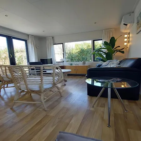 Sea Birds شاليه Goedereede